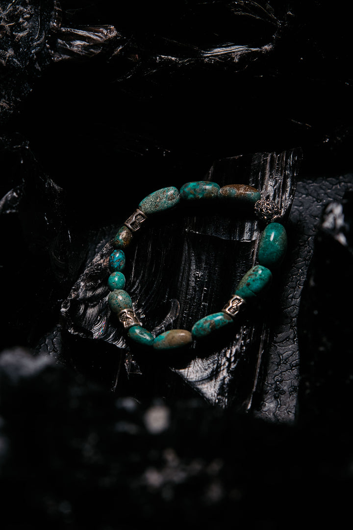 Turquoise beaded bracelet