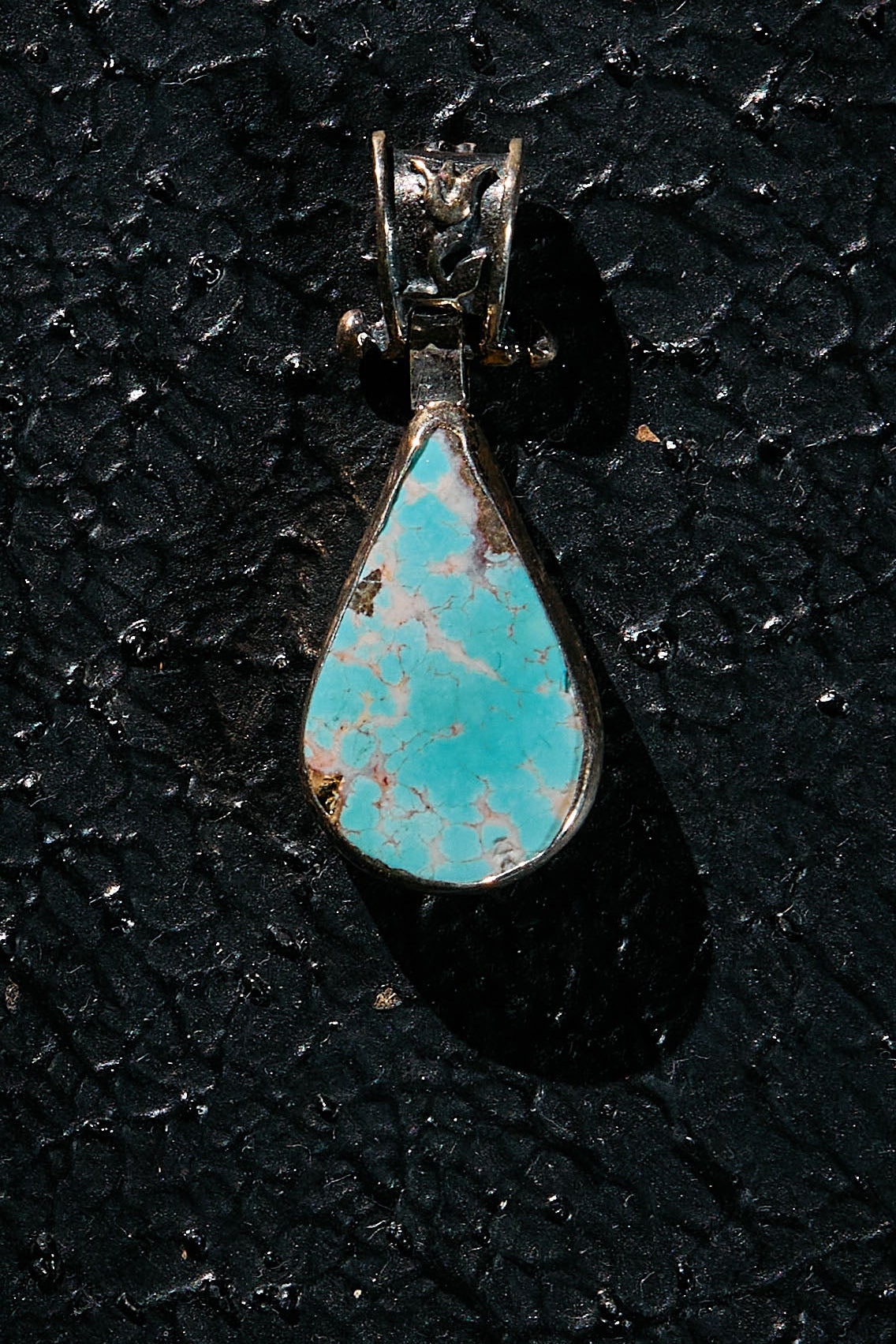 Rare Persian turquoise pendant in 925 silver