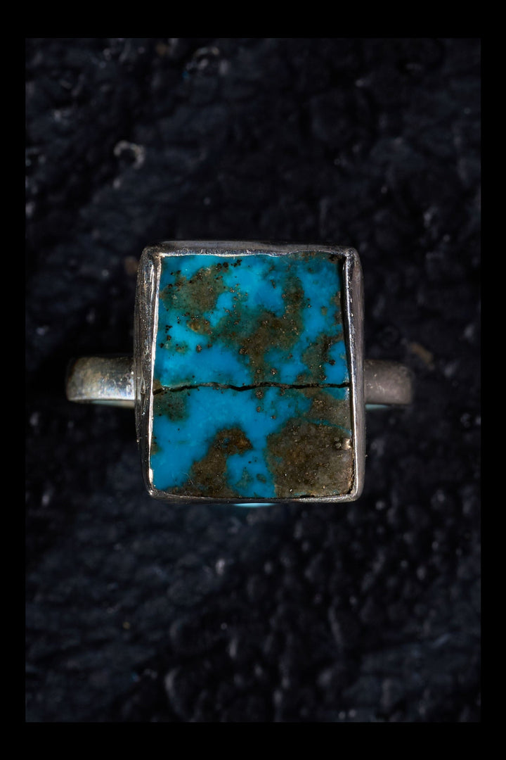 Natural rare turquoise. This paintig in exceptional. Like an ancient french boudoir. 