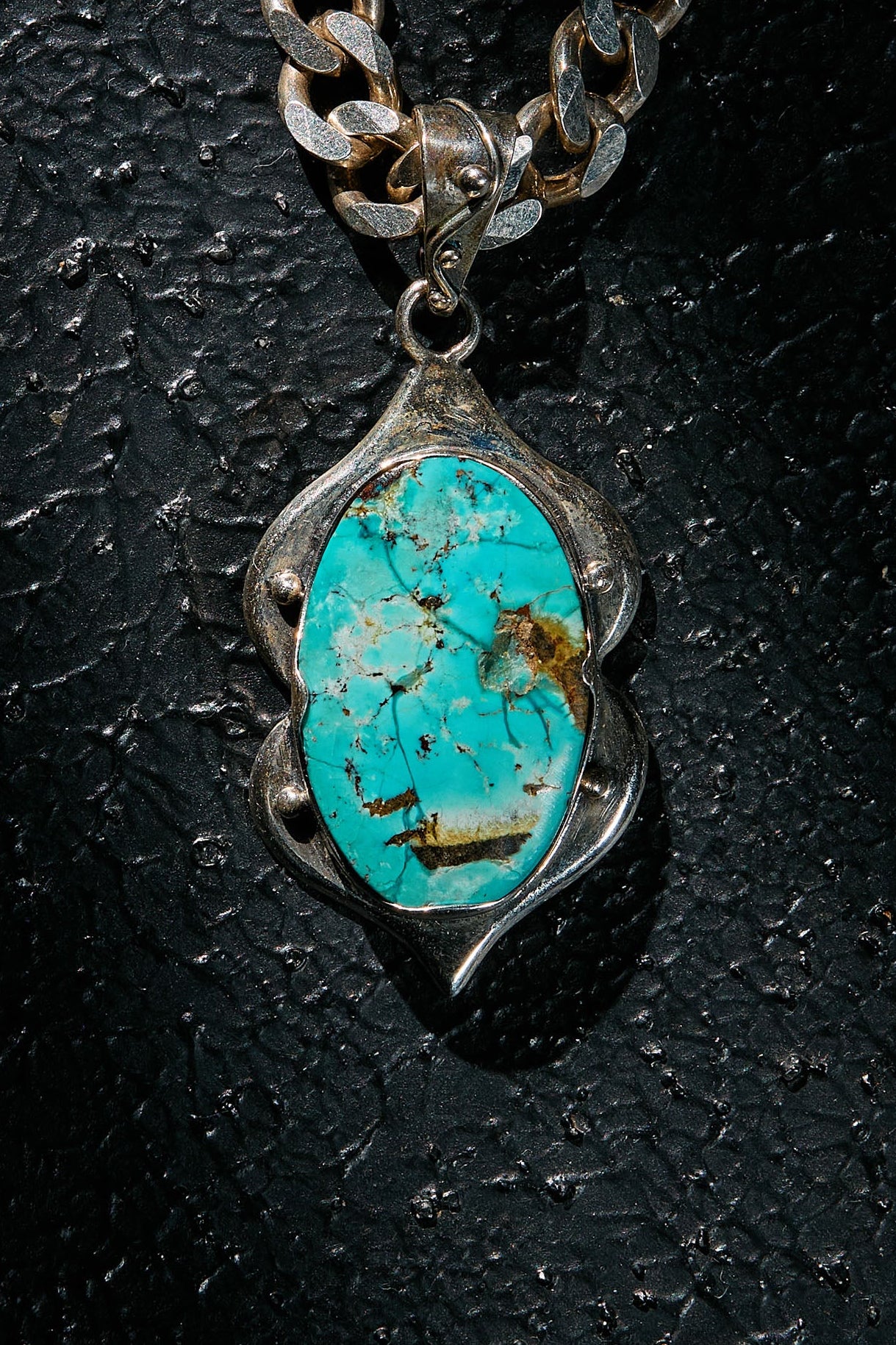 Turquoise pendant necklace on a 925 silver
